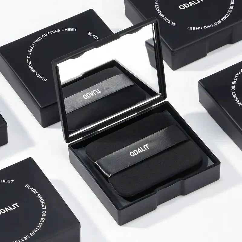 💖1+1 GRATIS✨Schwarzes Magnet-Öl-Blotting-Papier🥇Puder integriert🌿Kontrolliert Hautfettigkeit