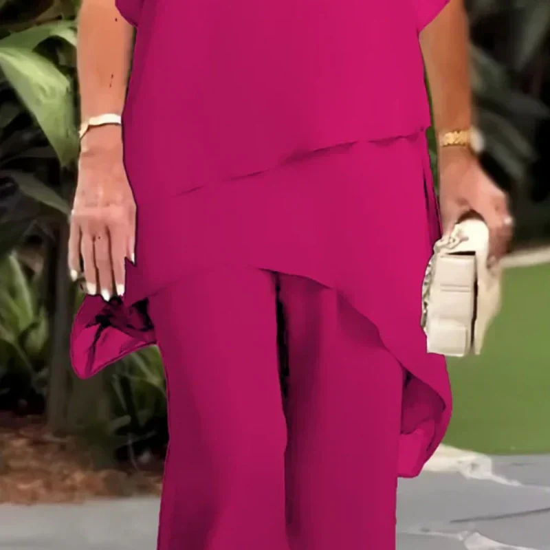Charmantes Set aus unregelmäßigem Oberteil und Hose mit weitem Bein