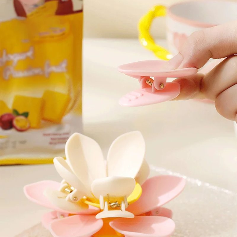 🌸 Kaufe 2, erhalte 3 KOSTENLOS 🌸 Lotus-förmige magnetische Lebensmittelklammer und Kühlschrankmagnet