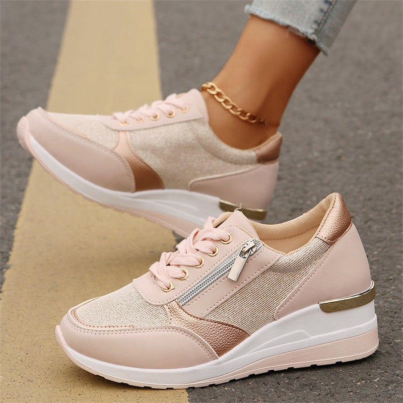 Damen-Sneaker mit Mesh-Obermaterial, Schnürung und Keilabsatz sowie seitlichem Reißverschluss