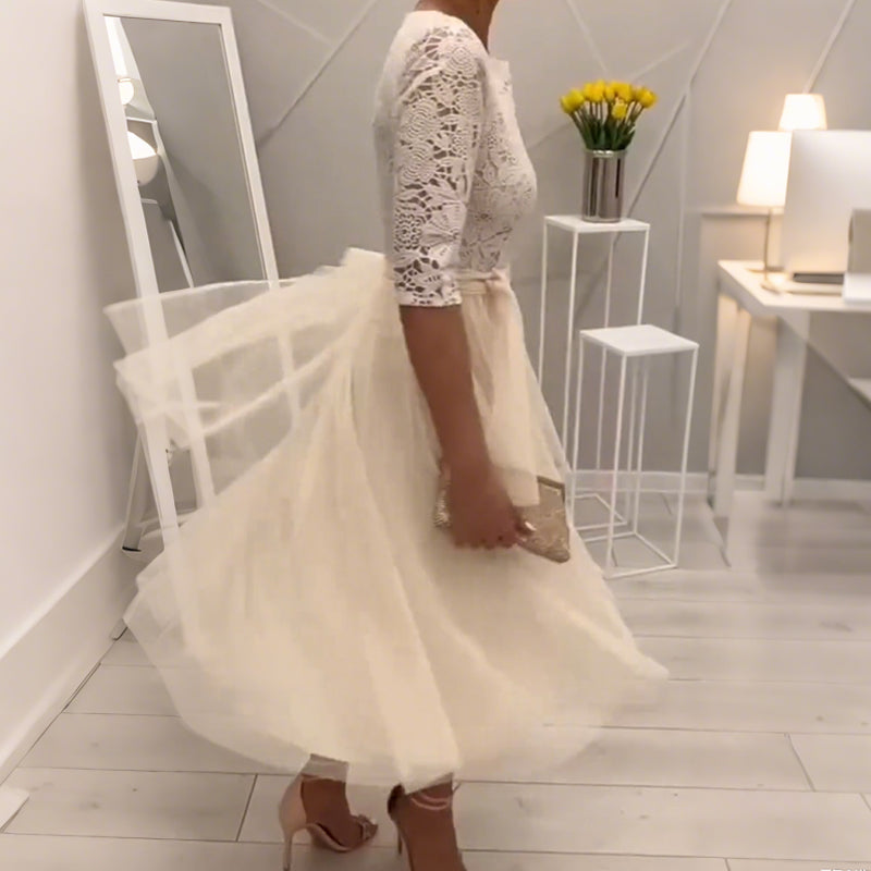 Elegantes Midikleid aus Mesh mit Spitzenkragen