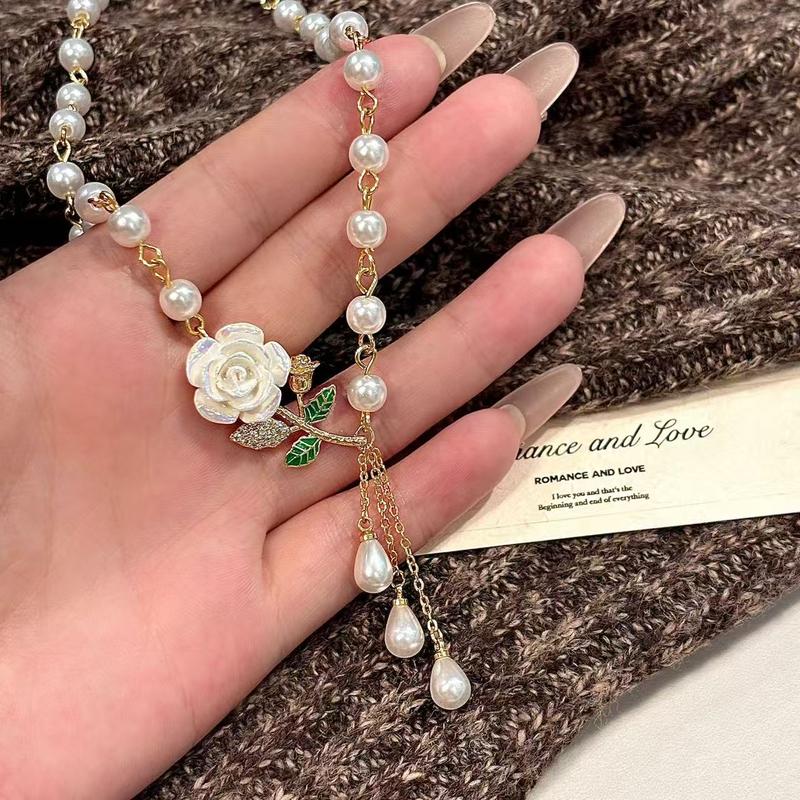 ✨Damen Halskette mit Rosen und Perlen ✨ Romantisch, Elegant & Zeitlos