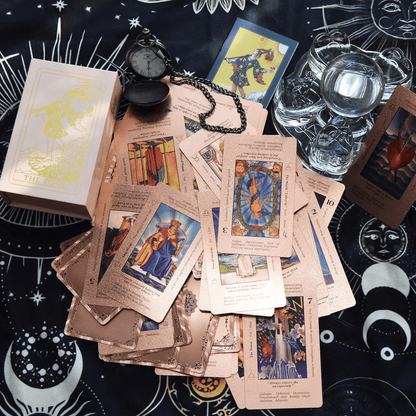 🔮✨ Witchy Cauldron Tarotkarten-Set – Roségold, Inklusive Begleitbuch & Wasserdichte Folien 🎴📖