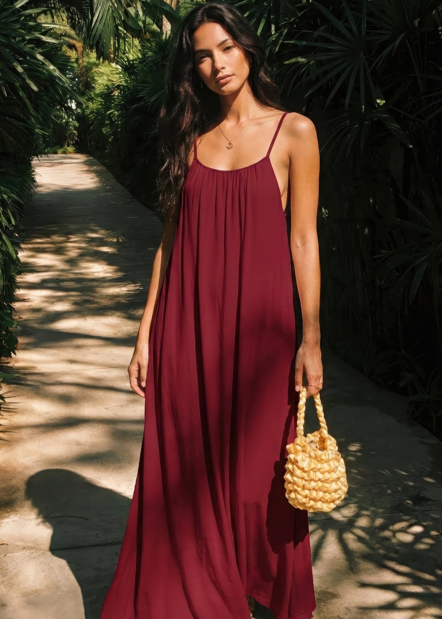 👗 58% RABATT! 💃 Einfarbiges Rückenfreies Cami-Kleid für Damen – Leicht, Luftiger Schnitt & Perfekt Für Den Sommer ☀️