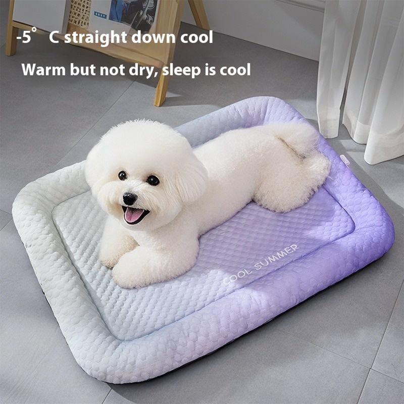 🐾❄️ 50% RABATT! Kühlmatte für Hunde & Katzen – „Ice Silk“ Sommer-Kühlbettdecke in Farbverläufen, atmungsaktiv & waschbar – Perfekt für Zuhause, Sofa & Auto ✨