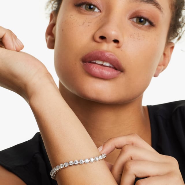 💖 50% RABATT! 💎 Funkelndes Moissanite Armband – 2.000+ Verkauft – Brillanter Glanz, Hochwertige Verarbeitung & Elegantes Geschenk 🎁