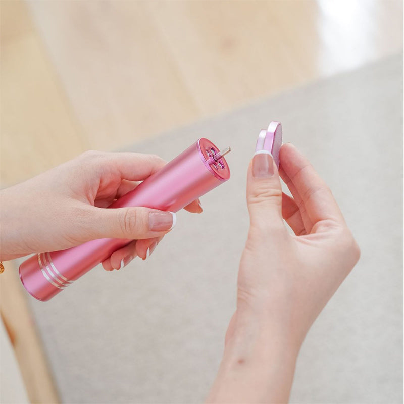 🔥【40 % Rabatt】🔥Elektrisches Fußpeeling-Gerät – für glattere Füße&Massage zur Entspannung der Fußhaut