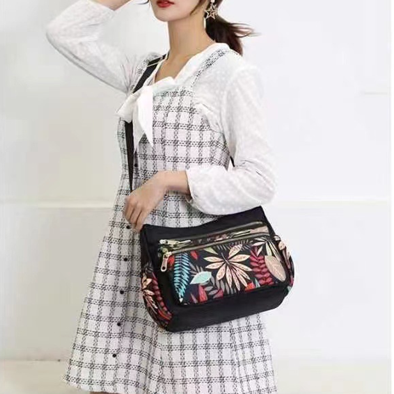 🎒✨ 50% RABATT! Modische, bedruckte Umhängetasche mit großem Fassungsvermögen – Vielseitig, praktisch & stylisch für Alltag & Reise ✨
