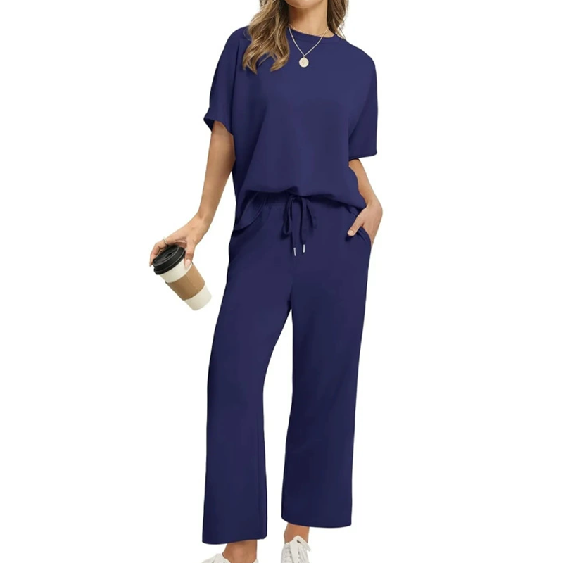Weiches, lässiges Set aus Oberteil und Hose für Damen