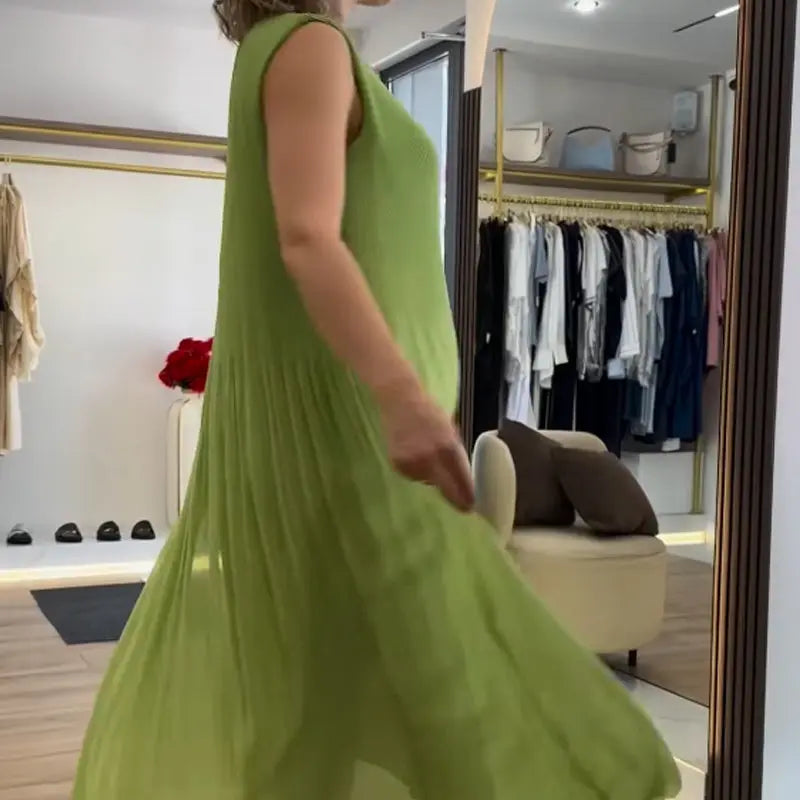 ⏳ LETZTER TAG IM ANGEBOT: 50% Rabatt auf das zweite Produkt💃🏻Ärmelloses Plisseekleid aus Chiffon – Elegant, atmungsaktiv & perfekt für jeden Anlass! 🌿