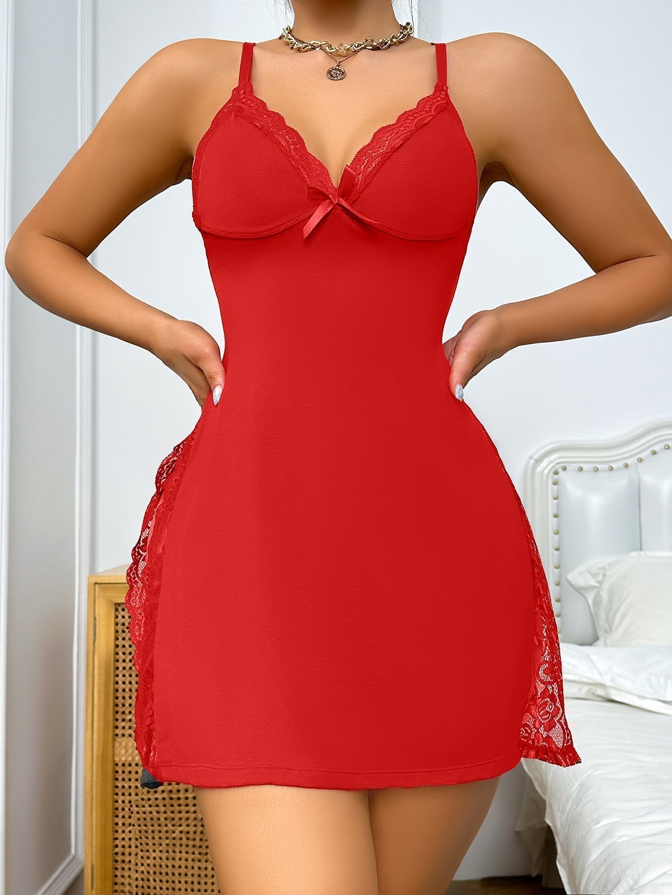 👗💥 BEGRENZTE ZEIT: 50% RABATT! Mit Spitze besetztes Schlitzausschnitt-Bow-Sexy-Kleid – Verführerisch, elegant & perfekt für Partys, Dates & besondere Abende ✨