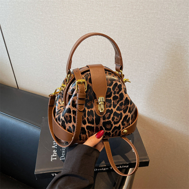 👜🎀🛍️2026 – Neue, modische Umhängetasche für Influencer – Schlichte und stilvolle Ein-Schulter-Tasche