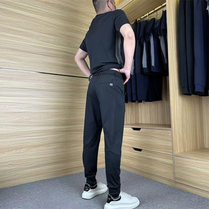Zweiteiliges Sport-Set für Herren: Kurzarm-T-Shirt & Lange Hose