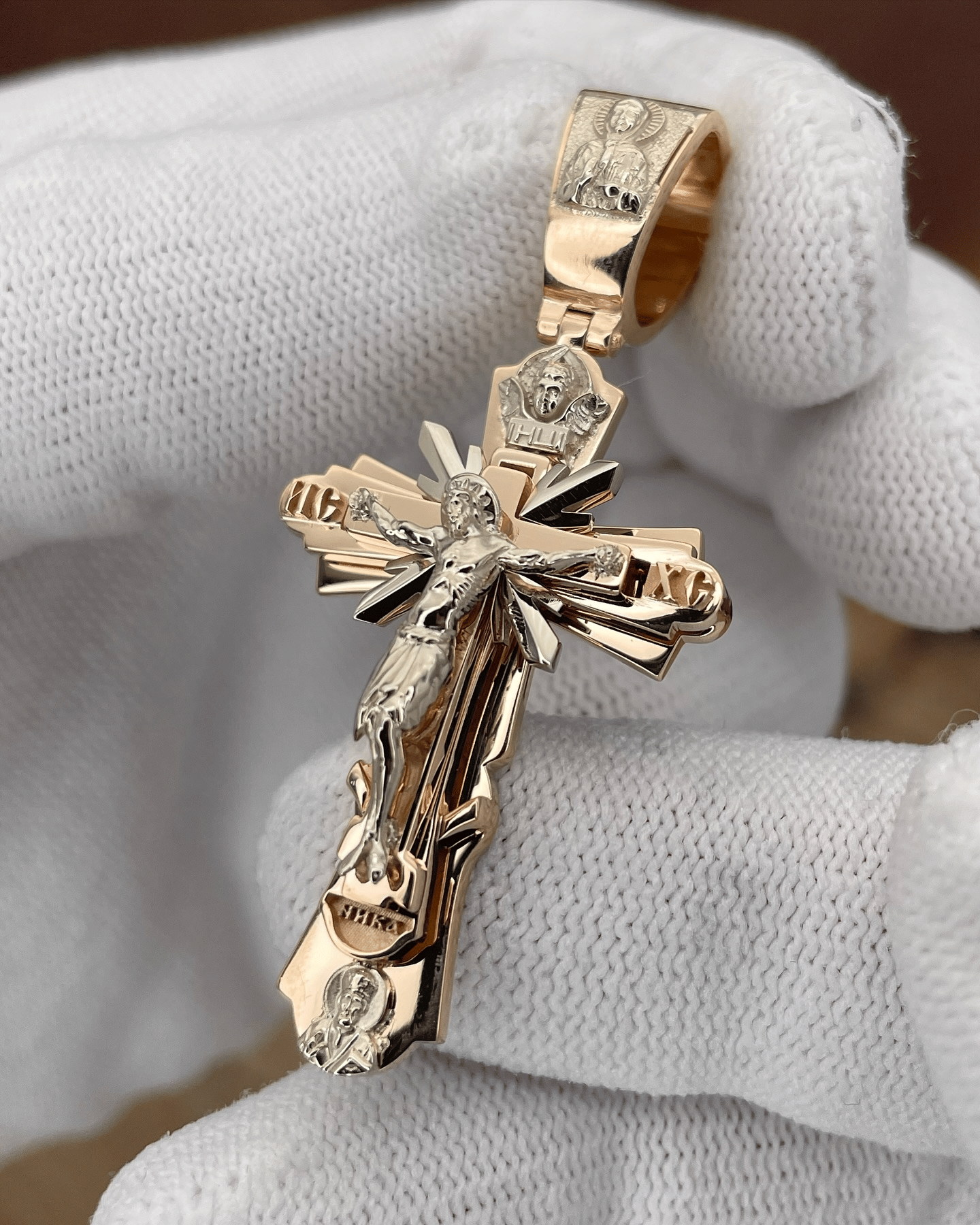 ✝️🙏Halskette mit Jesus-Kreuz-Anhänger