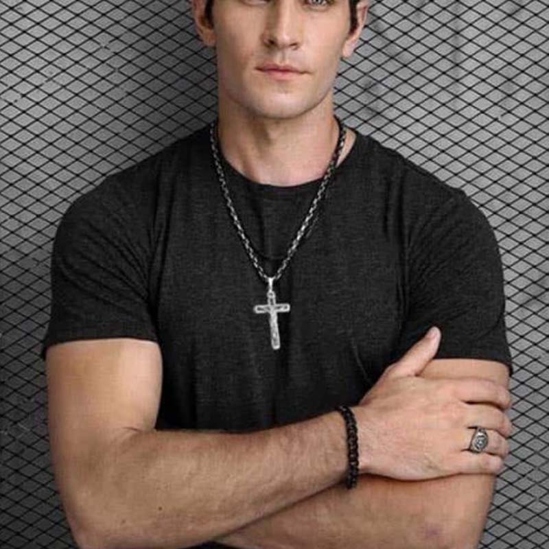 ✝️Zarte zeitlose Eleganz Kreuzkette