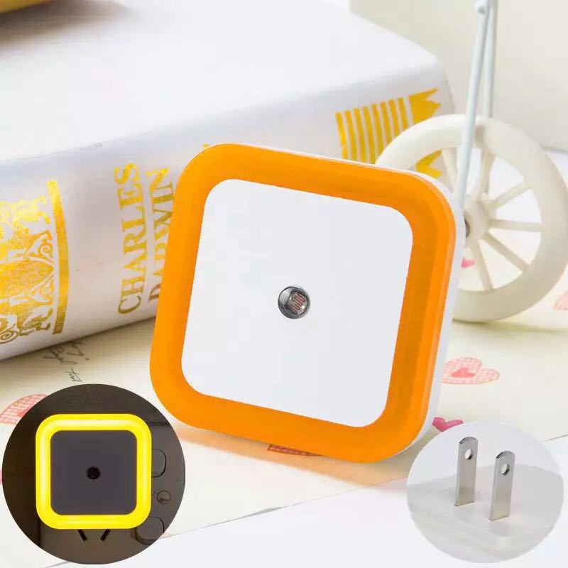 😍Zeitlich begrenzter Rabatt 49% 💥 LED-Smart-Nachtlicht mit Lichtsensor – Automatisch & energiesparend | Sanftes, augenfreundliches Licht!
