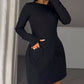 Figurbetontes Mini-Kleid mit Rundhalsausschnitt