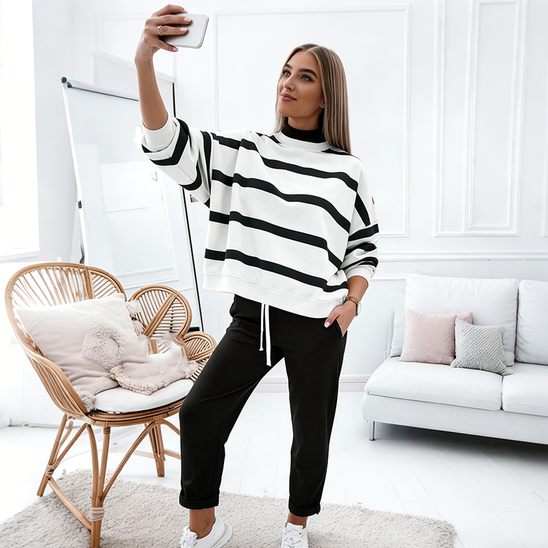 ⌛ Nur noch 3 Tage – 50 % auf alles! ⏰Damensport-Set mit Streifen, 2-teilig