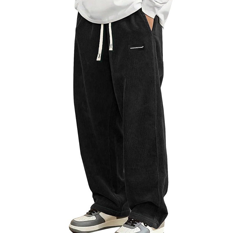 Herrenhose mit lockerer Passform, Kordelzug und Taschen