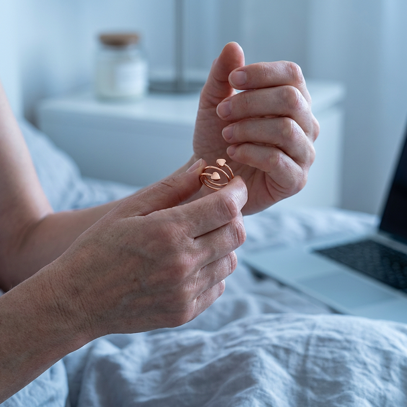 💍Eleganter Kupferring mit Magnet-Herz