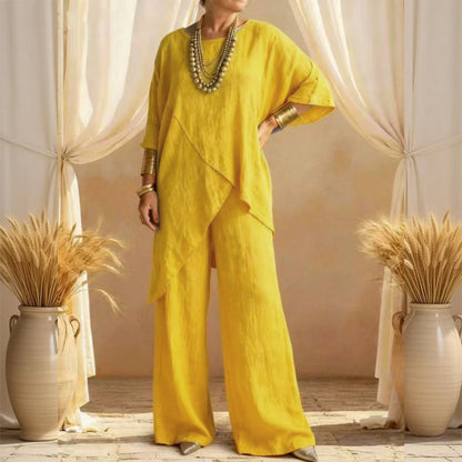 Zweiteiliges Damen-Outfit mit lockerer Passform und asymmetrischem Oberteil