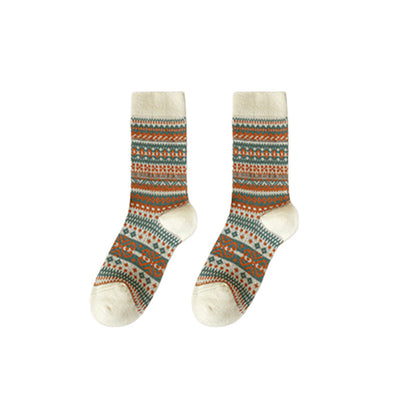 Socken im Retro-Ethno-Stil