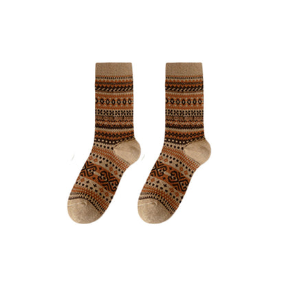 Socken im Retro-Ethno-Stil