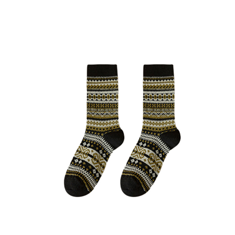 Socken im Retro-Ethno-Stil