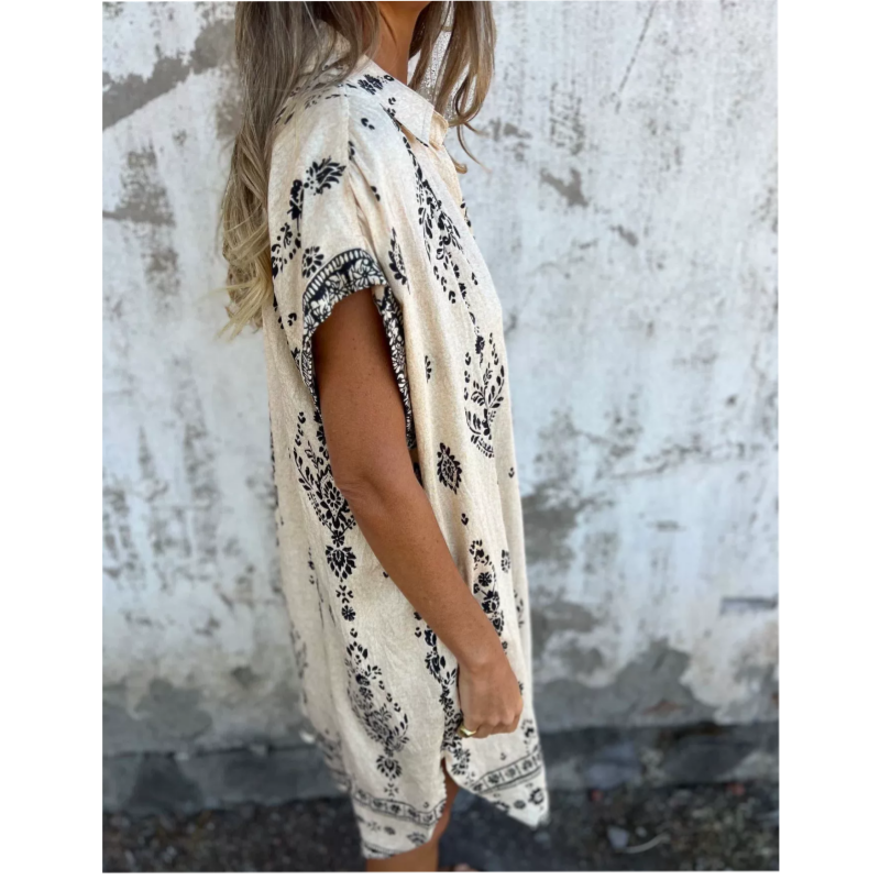 Lockeres, bedrucktes Kurzarmkleid mit Taschen