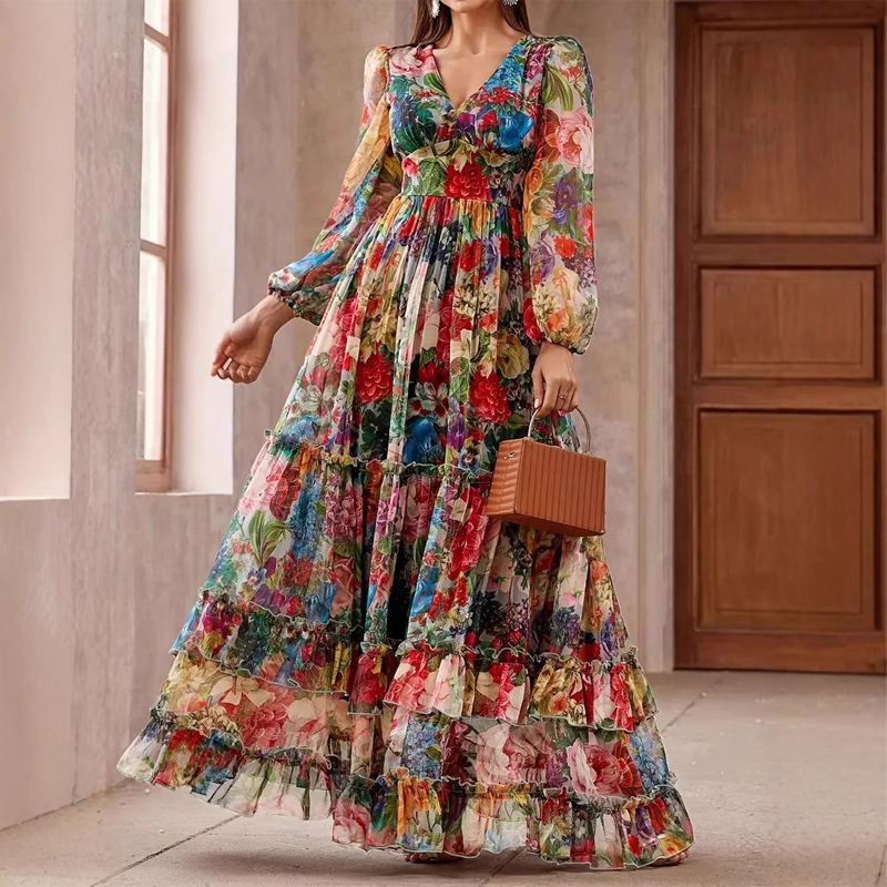 Romantisches Blumenkleid mit V-Ausschnitt und Laternenärmeln👗