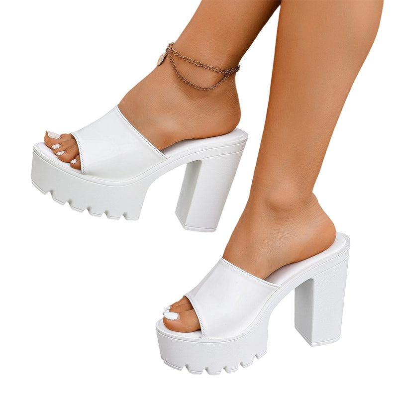 Offene Zehen-Sandalen mit Profilsohle zum Schlüpfen