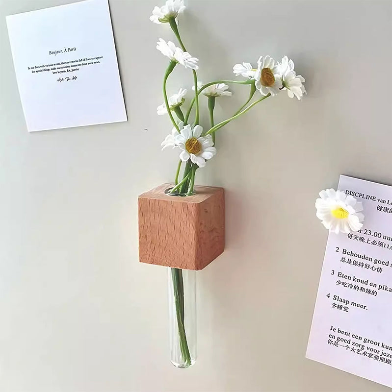 Magnetische Holzvasen mit Reagenzglas