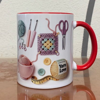 Keramik-Kaffeetasse mit Häkel- und Strickmotiv