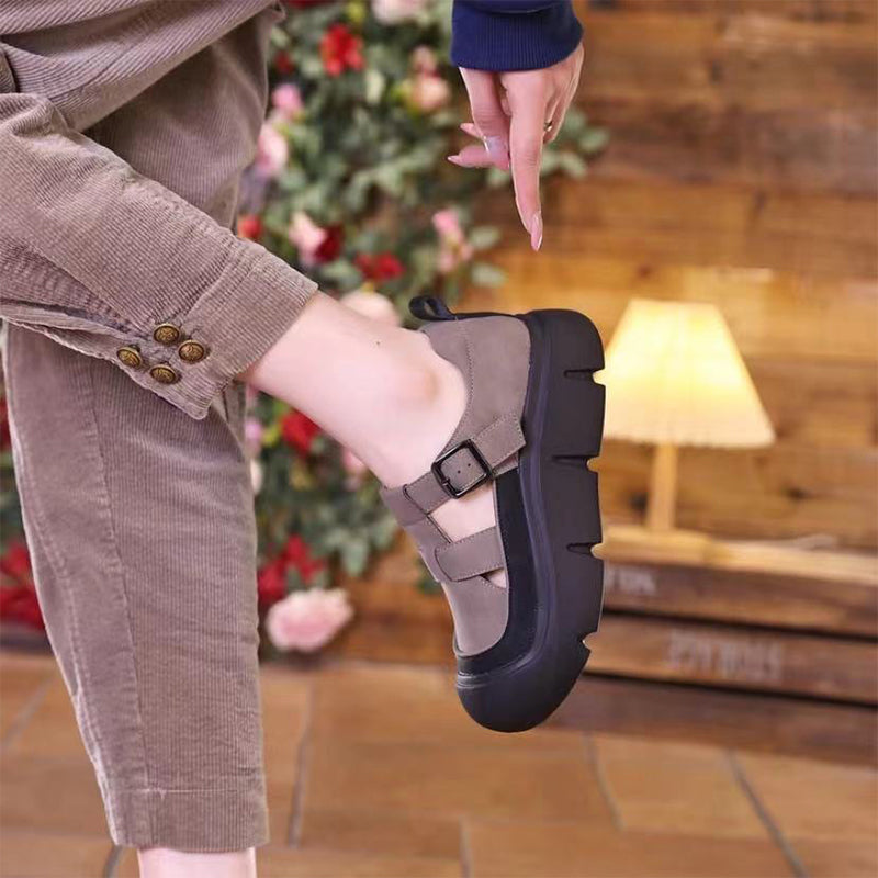 Damen-Sneaker im Retro-Stil mit Reißverschluss und Lochmuster auf Plateausohle