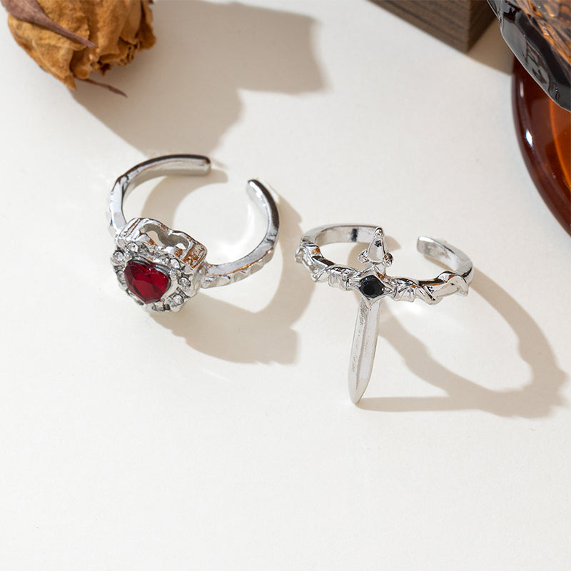 Vintage verstellbares Schwert-durchsticht-Herz-Ring-Set