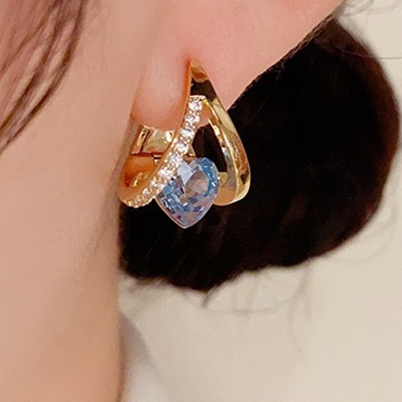 💍 50% RABATT! 💖 Elegante V-Form Herz-Anhänger Creolen – Delikat Design, Hypoallergena & Perfekt För Romantiska Tillfällen Eller Vardagslyx ✨