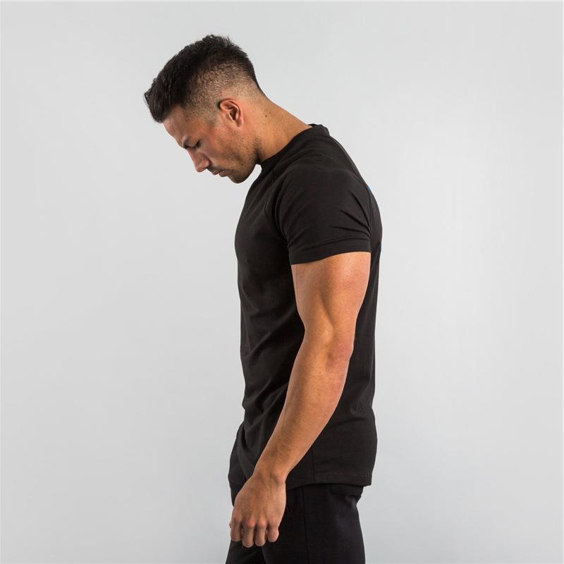 👕 LIMITED-TIME 50% RABATT! 🔥 Herren Fitness T-Shirt – Atmungsaktiv, Leichter Stoff, Perfekte Passform 💪