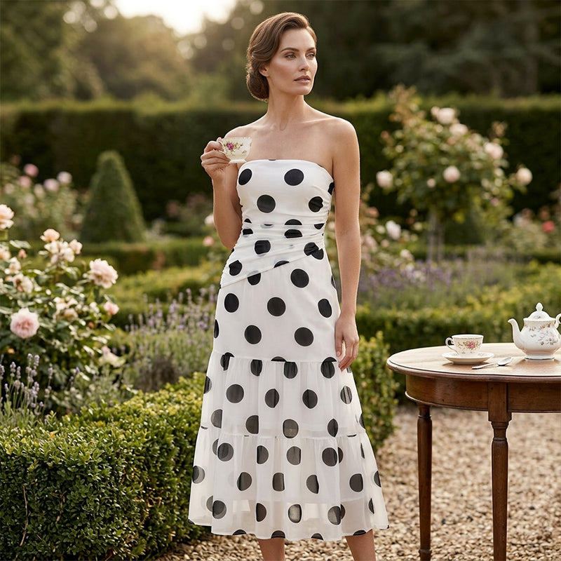 👗 50% RABATT+Kostenlose Kette dazu+Versandkostenfrei! ✨ Elegantes Trägerloses Tupfen-Stufenkleid – Fließender Stoff, Schmeichelhafter Schnitt & Perfekt Für Einen Romantischen Sommerlook ☀️