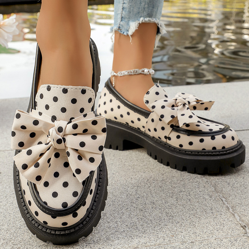 ✨ Neu eingetroffen ✨ 👞 Damen-Loafers mit Tupfenmuster, Schleife & Plateausohle 🎀