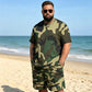 Herren-Set aus Tarnmuster-T-Shirt und Shorts
