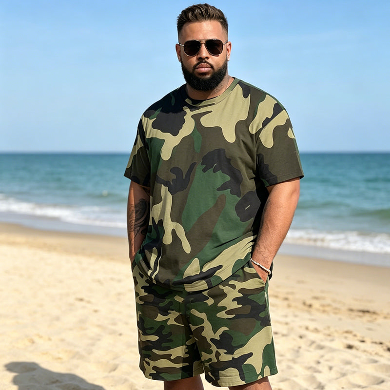 Herren-Set aus Tarnmuster-T-Shirt und Shorts