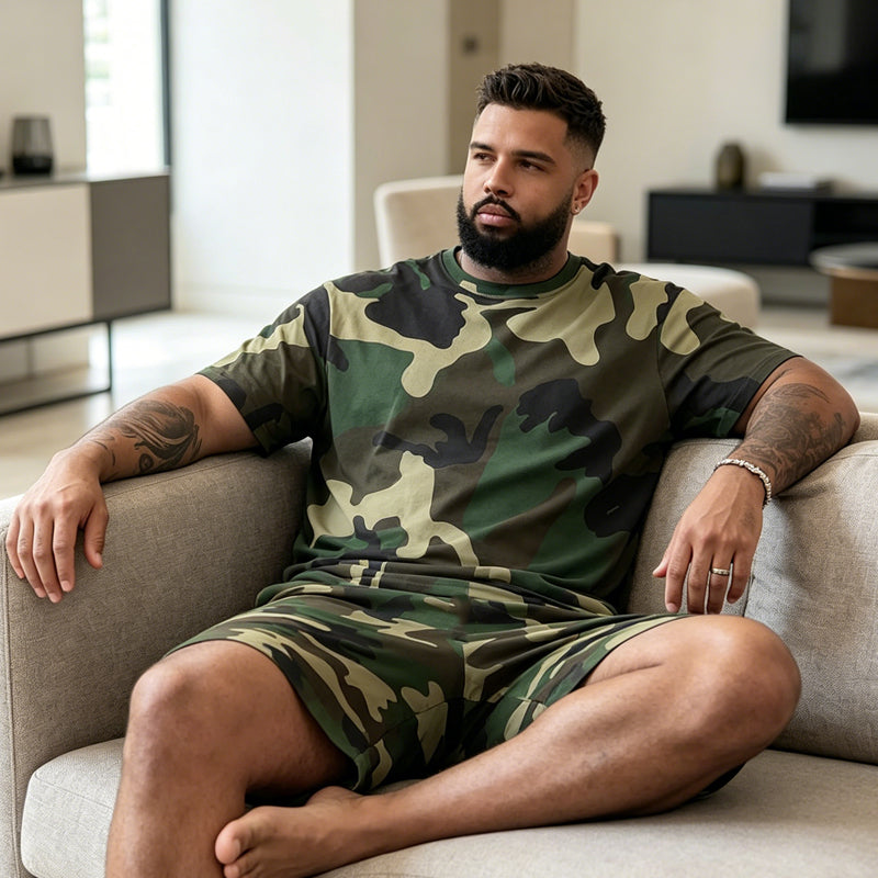 Herren-Set aus Tarnmuster-T-Shirt und Shorts