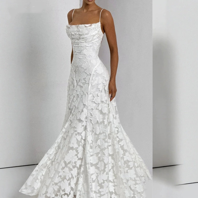 👗🌸 Figurbetontes Spitzenkleid mit Blumenmuster und ausgestelltem Saum – 50% RABATT! Romantisch, feminin & perfekt für festliche Anlässe, Hochzeiten oder Date