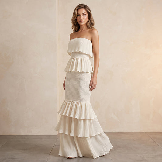 Trägerloses Damen Stufenkleid mit Rüschen – Gesmoktes Bandeau Sommerkleid