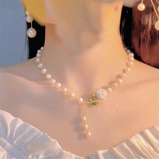 ✨Damen Halskette mit Rosen und Perlen ✨ Romantisch, Elegant & Zeitlos