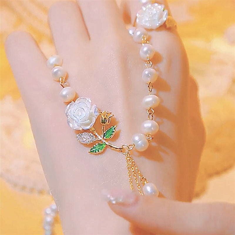 ✨Damen Halskette mit Rosen und Perlen ✨ Romantisch, Elegant & Zeitlos