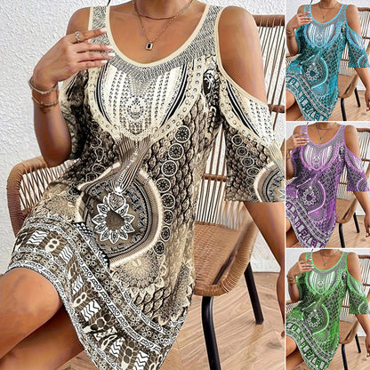 Schulterfreies Kleid mit Ethno-Druck