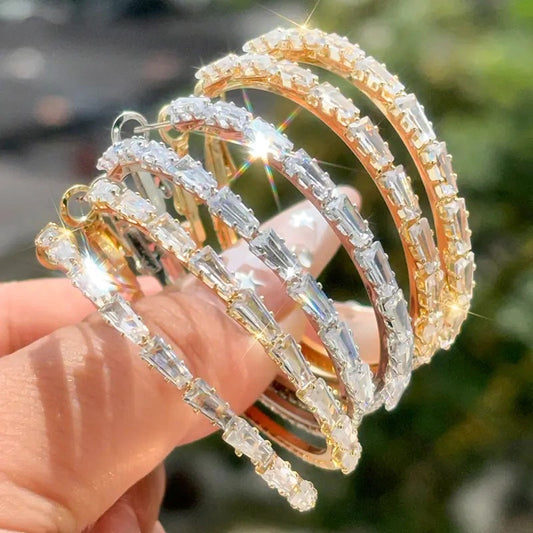 💎 50% RABATT JETZT! ✨ Damen Funkelnde Zirkonia Creolen – Mikropavé, Leichtes Kupfer & Auffälliges Design – Elegant, Vielseitig & Perfektes Geschenk 💫