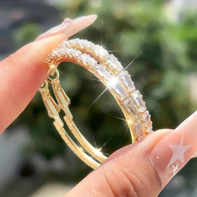 💎 50% RABATT JETZT! ✨ Damen Funkelnde Zirkonia Creolen – Mikropavé, Leichtes Kupfer & Auffälliges Design – Elegant, Vielseitig & Perfektes Geschenk 💫