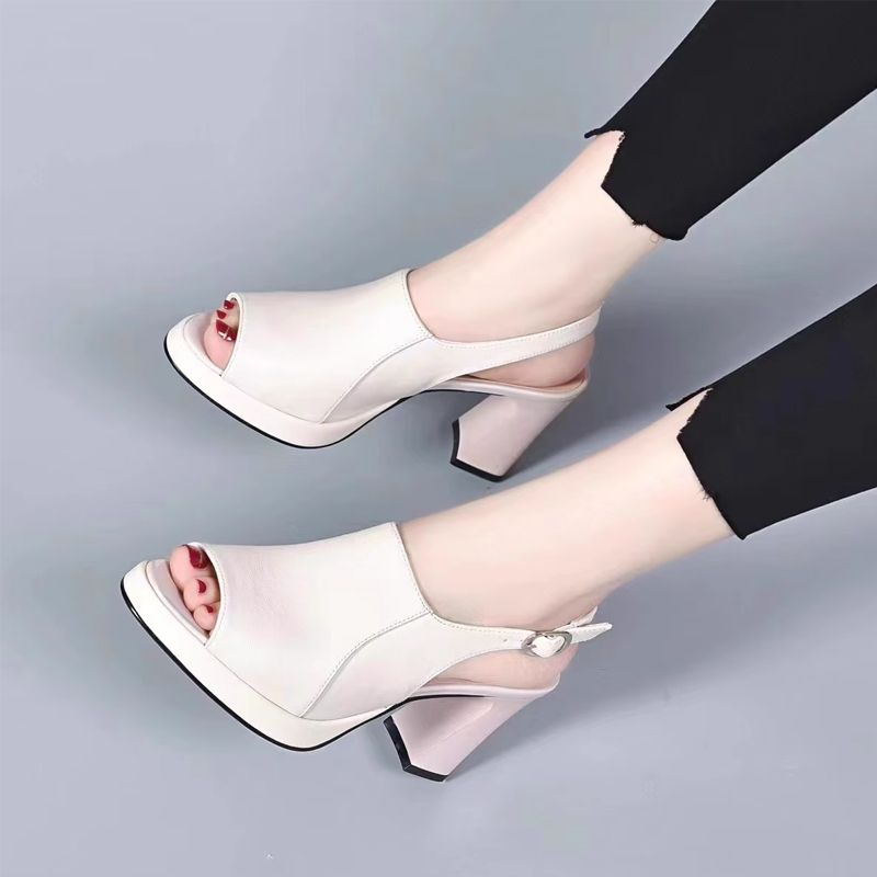 👡 50% RABATT! ✨ Stilvolle & bequeme hochhackige Ledersandalen für Frauen – Verstellbare Riemen & gepolsterte Sohle – Perfekt für Partys, Büro oder elegante Sommerabende – Look und Komfort in einem 🌸